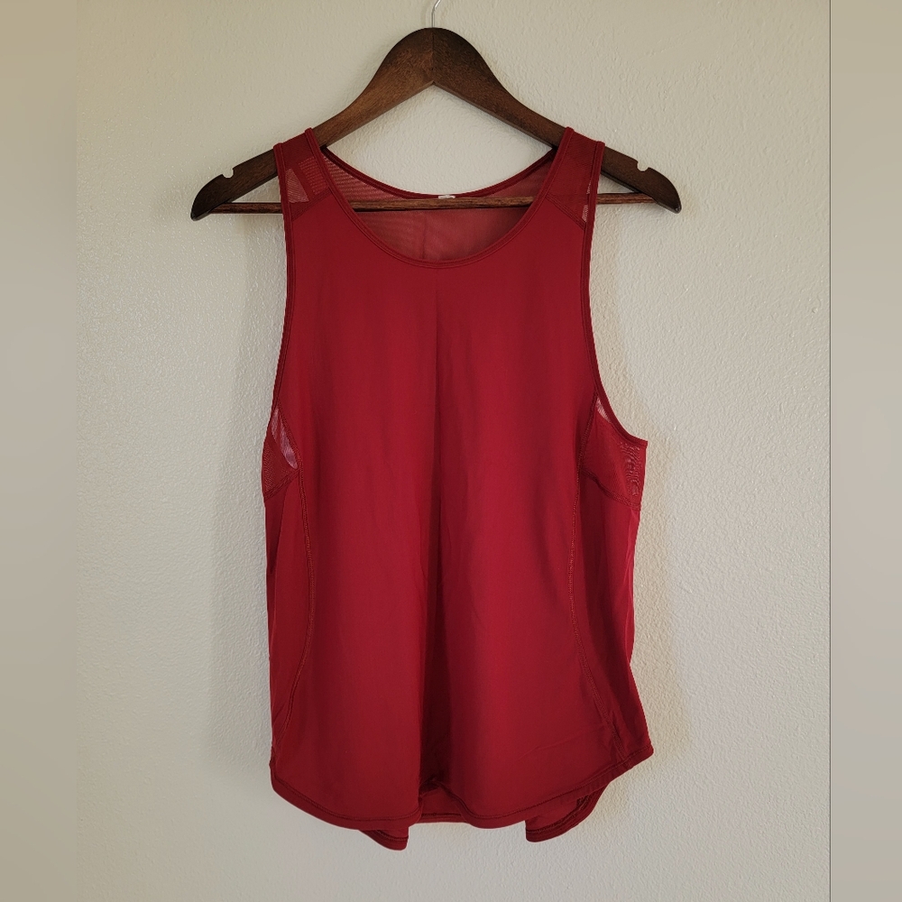 Lululemon Red Sculpt Sleeveless Mesh Tank Top Women’s Size 8 Medium